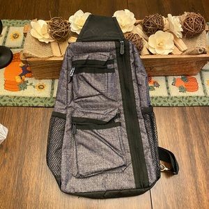 SOLD - Thirty-One Sling Back Bag